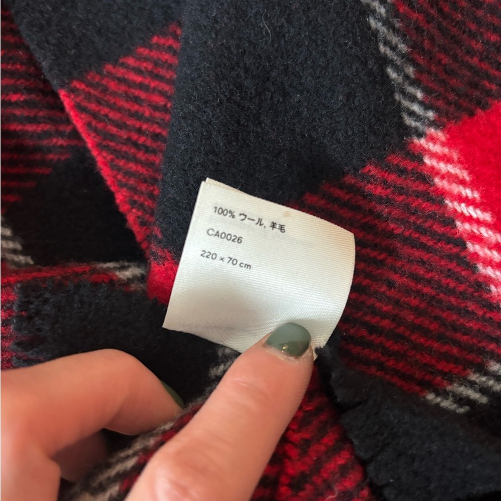 Acne Studio Red Cassiar Scarf - Picture 4 of 5
